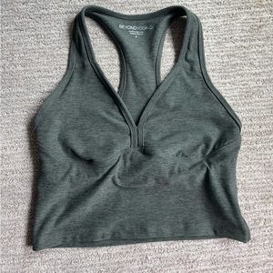Beyond Yoga Lift Your Spirits Cropped Tank - Eden Green Heather in M